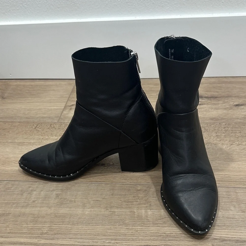 Treasure & Bond Farrah Nordstrom soft Black Leather Ankle Boots zipper studded